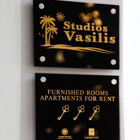 Studios Vasilis Agia Marina  ภายนอก รูปภาพ