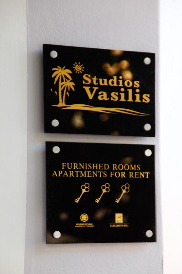 Studios Vasilis Agia Marina  ภายนอก รูปภาพ