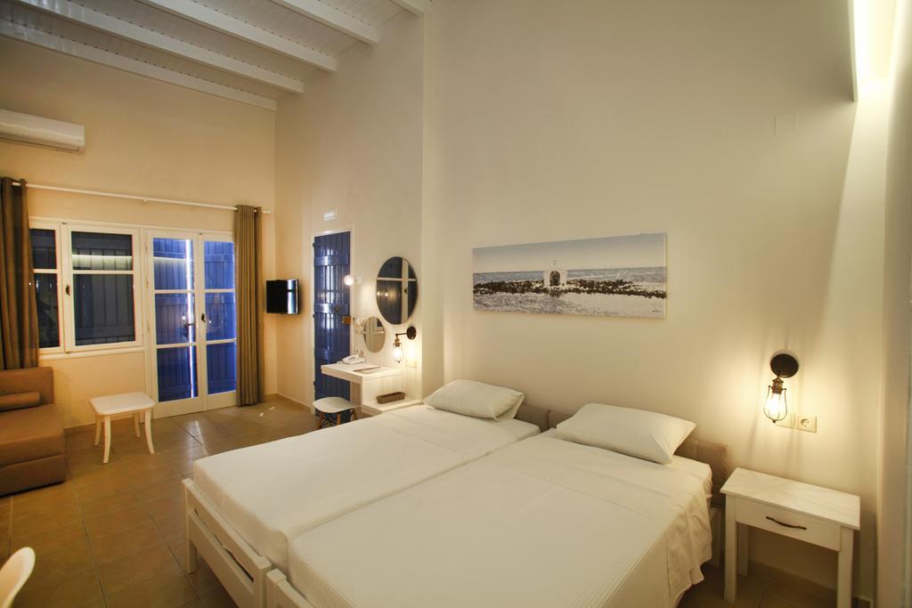 Studios Vasilis Agia Marina  ภายนอก รูปภาพ