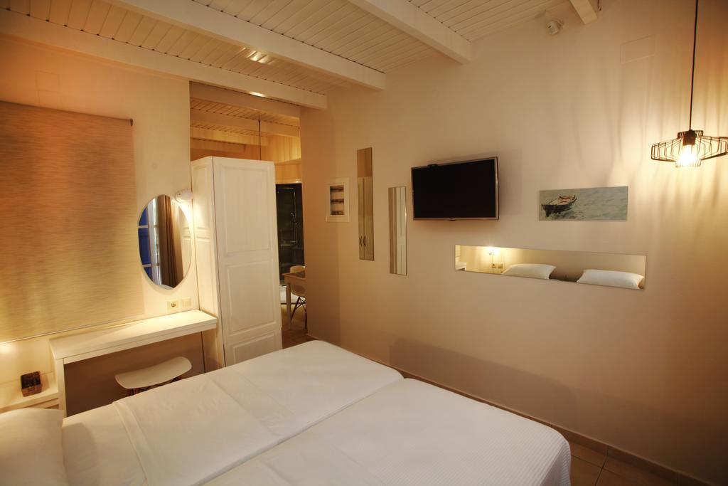 Studios Vasilis Agia Marina  ภายนอก รูปภาพ
